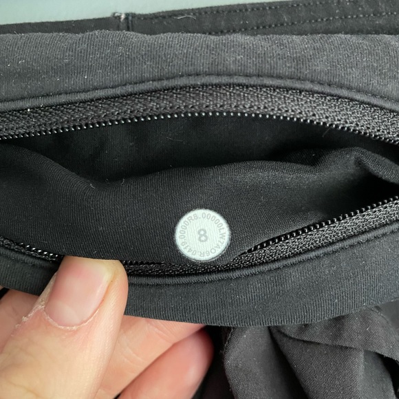 Lululemon Speed Up Low-Rise Lined Shorts Size 8 - Picture 6 of 6